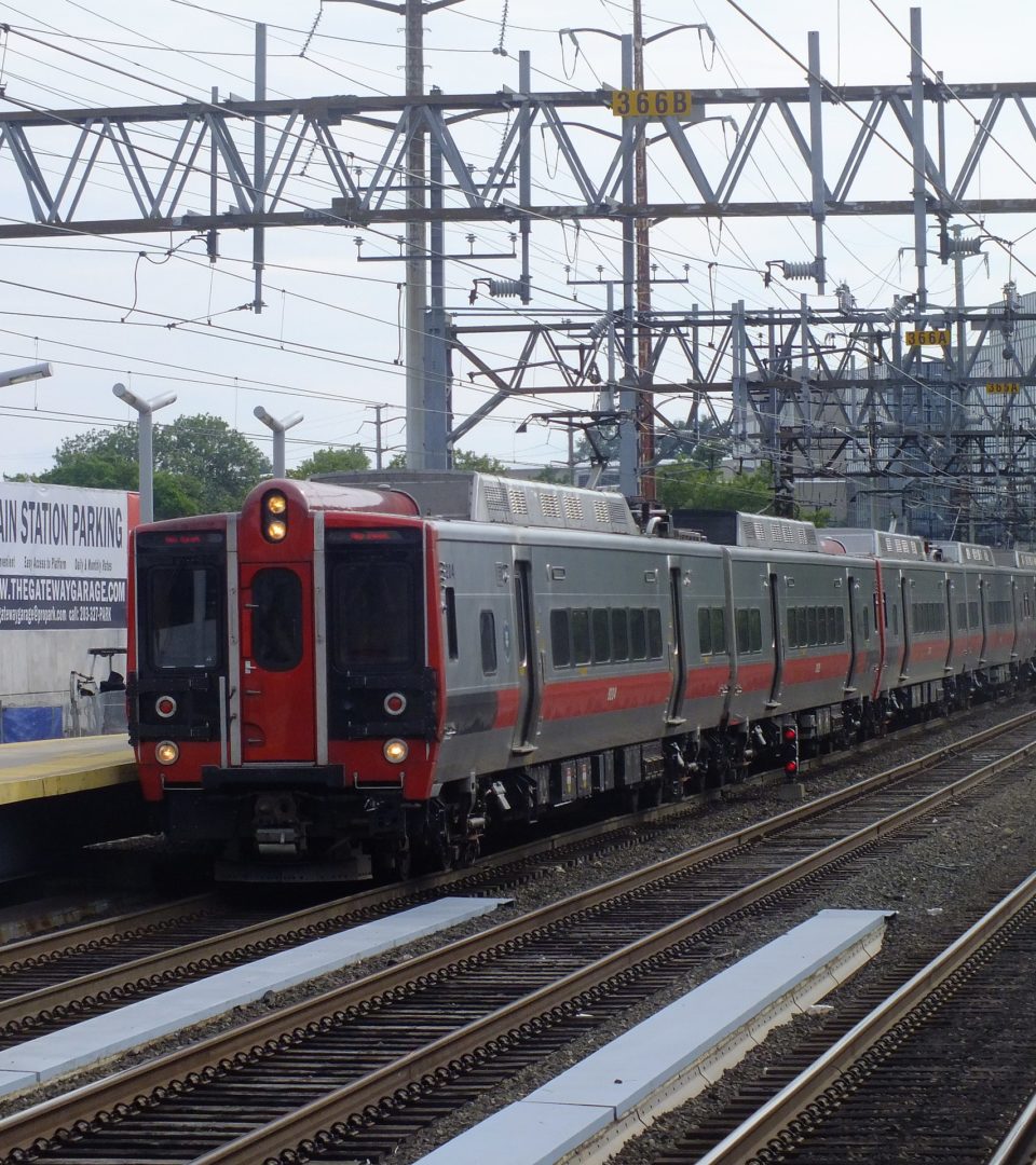 Kawasaki M8: Metro-North Railroad, New Haven Line, USA